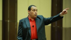 international-motivational-speaker-dr-2000x1125-61